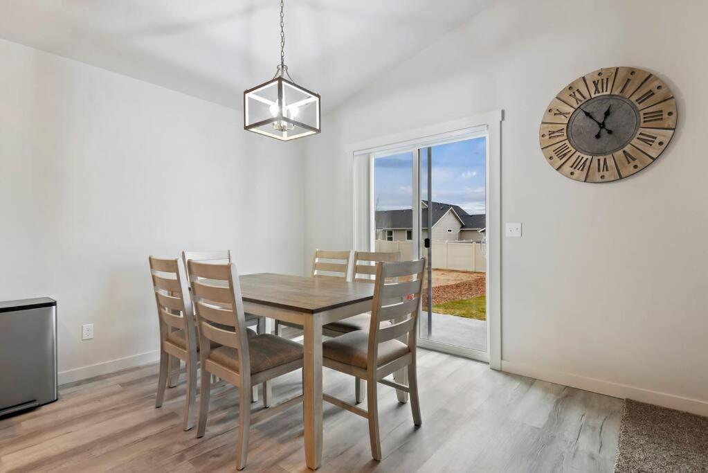 Beautiful Brand New Kuna Home! Eksteriør bilde